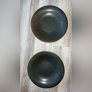 2 Lindt Stymeist Piano Round Salad Plates Craftworks Ebony Brown 8.25 in.